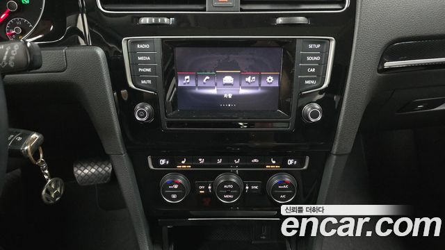 Volkswagen Golf (VII) 2.0 TDI 2015 — фото 14