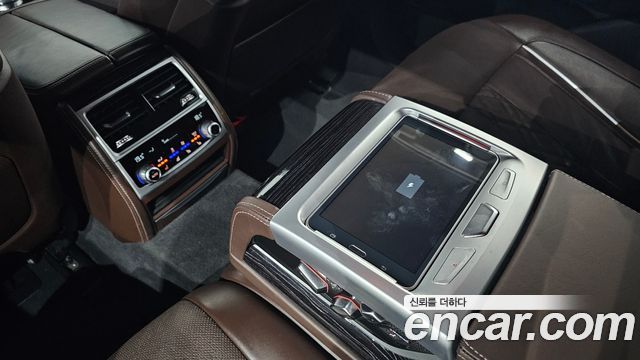 BMW 7 Series (G11) 730d xDrive M Sport 2019 — фото 19