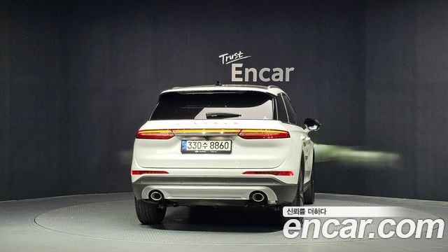 Lincoln Corsair 2.0 Reserve AWD 2021 — фото 4
