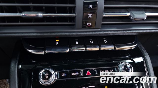 Lincoln Corsair 2.0 Reserve AWD 2021 — фото 9
