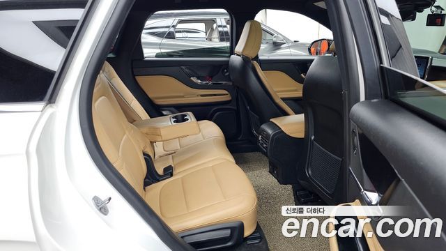 Lincoln Corsair 2.0 Reserve AWD 2021 — фото 12