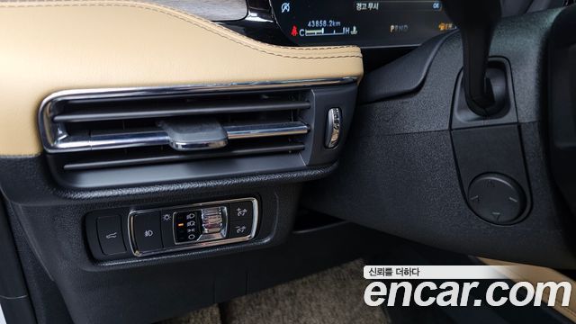 Lincoln Corsair 2.0 Reserve AWD 2021 — фото 30