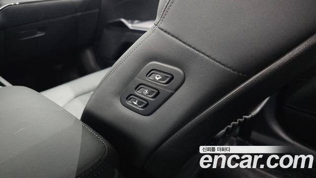 Kia K5 (III) 2.0 Prestige 2025 — фото 32