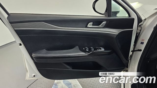 Kia K5 (III) 2.0 LPi(Rent) Trendy 2024 — фото 30