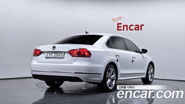 Volkswagen Passat 1.8 TSI Sport B7 2015 — фото 2