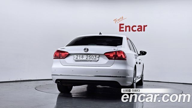 Volkswagen Passat 1.8 TSI Sport B7 2015 — фото 4