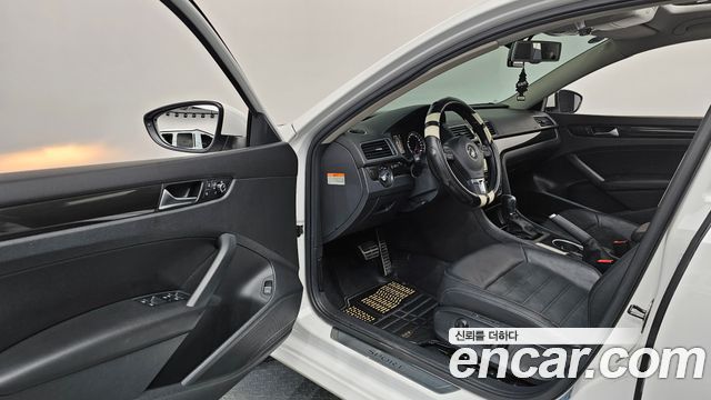 Volkswagen Passat 1.8 TSI Sport B7 2015 — фото 10