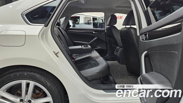 Volkswagen Passat 1.8 TSI Sport B7 2015 — фото 15