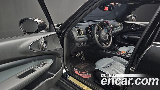 MINI Cooper S Clubman JCW Untold Edition 2nd Gen 2024 — фото 10