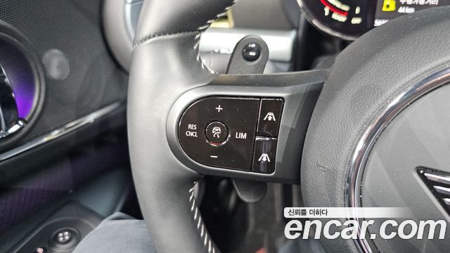 MINI Cooper S Clubman JCW Untold Edition 2nd Gen 2024 — фото 18