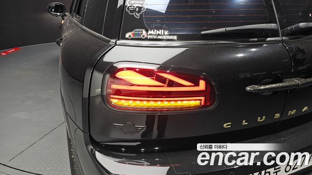 MINI Cooper S Clubman JCW Untold Edition 2nd Gen 2024 — фото 23