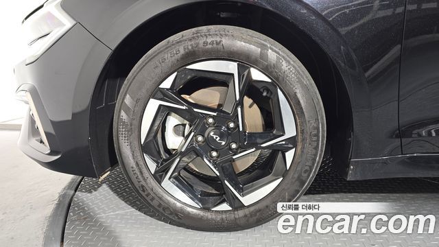 Kia K5 (III) 2.0 Prestige 2024 — фото 5