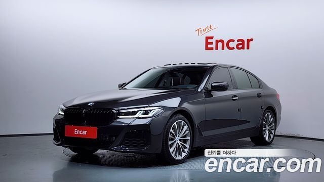 BMW 5 Series (G30) 540i xDrive Luxury Plus 2018 — фото 1