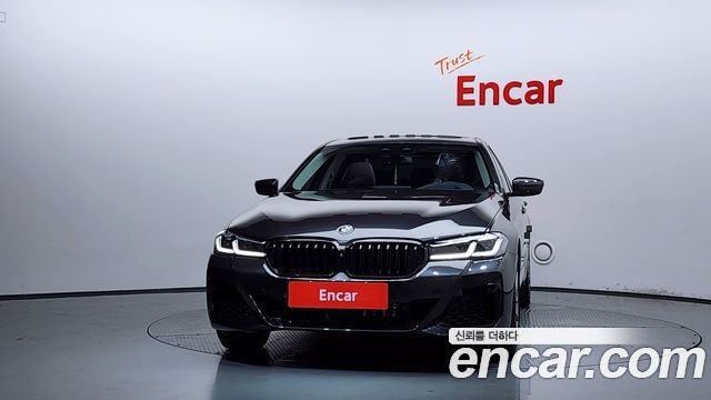 BMW 5 Series (G30) 540i xDrive Luxury Plus 2018 — фото 3