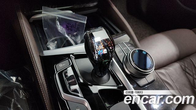 BMW 5 Series (G30) 540i xDrive Luxury Plus 2018 — фото 9