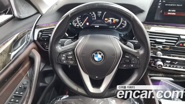 BMW 5 Series (G30) 540i xDrive Luxury Plus 2018 — фото 13