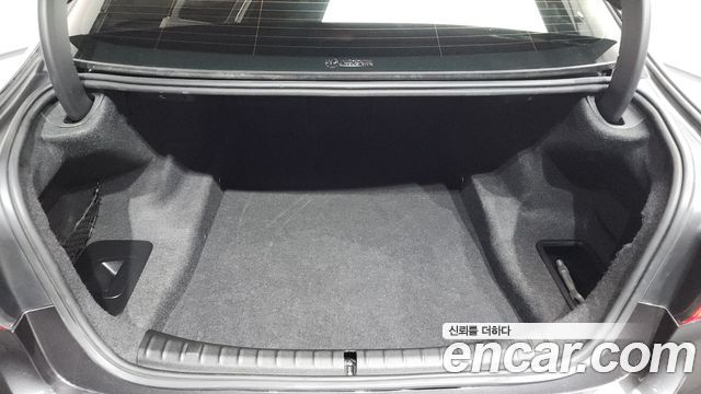BMW 5 Series (G30) 540i xDrive Luxury Plus 2018 — фото 18