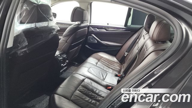 BMW 5 Series (G30) 540i xDrive Luxury Plus 2018 — фото 19