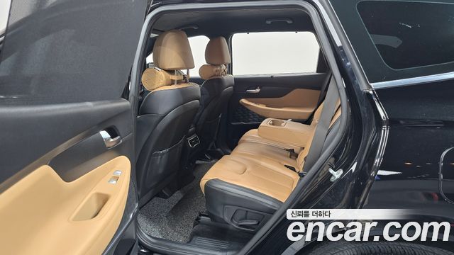 Hyundai Santa Fe Diesel 2.2 2WD Calligraphy 2021 — фото 12