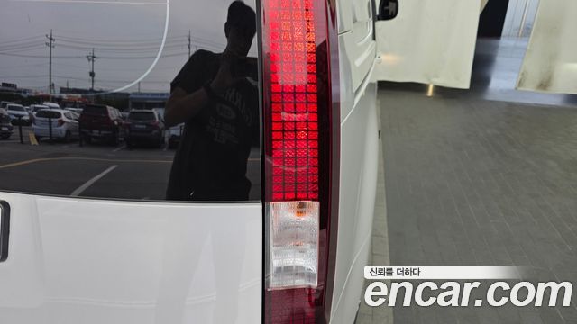Hyundai Staria Cargo 5-Seater Smart 2022 — фото 23