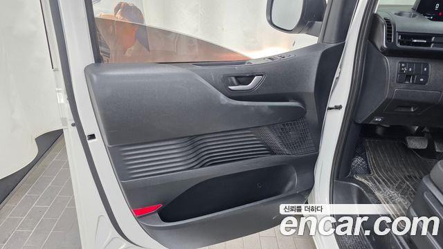Hyundai Staria Cargo 5-Seater Smart 2022 — фото 24