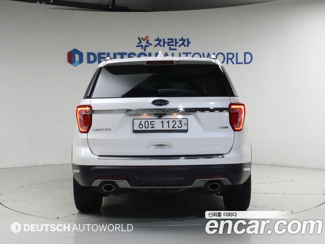 Ford Explorer 2.3 Limited 4WD 5th 2018 — фото 4