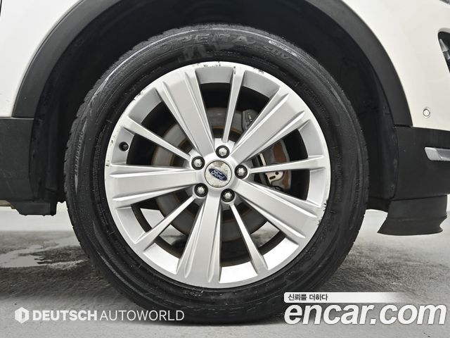 Ford Explorer 2.3 Limited 4WD 5th 2018 — фото 5