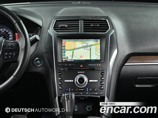 Ford Explorer 2.3 Limited 4WD 5th 2018 — фото 18