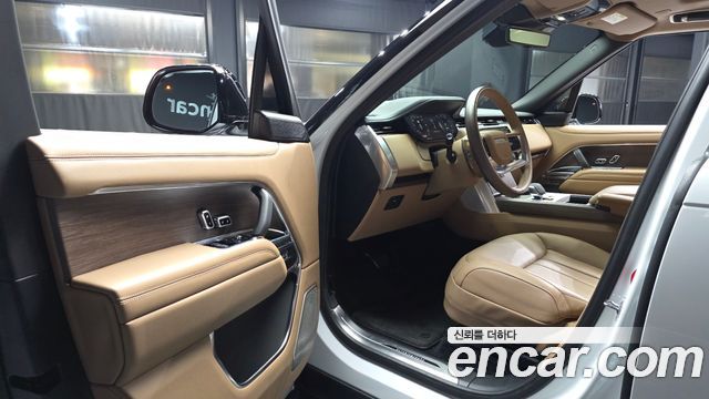 Land Rover Range Rover (V) P550E AB 2025 — фото 10