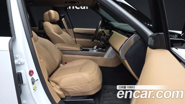 Land Rover Range Rover (V) P550E AB 2025 — фото 15
