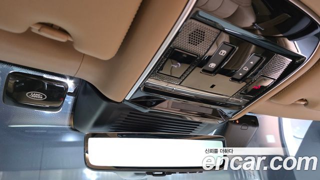 Land Rover Range Rover (V) P550E AB 2025 — фото 40