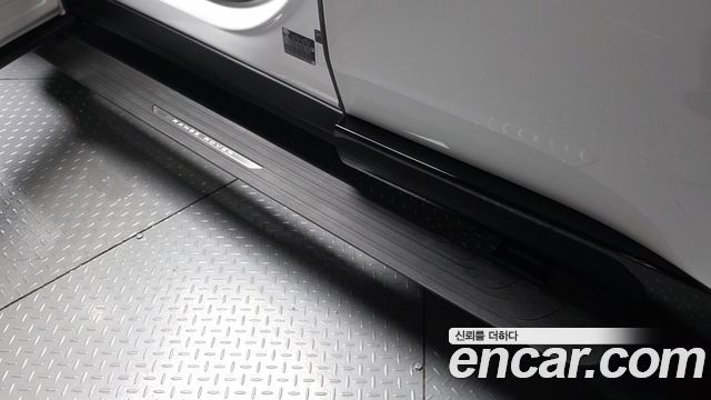 Land Rover Range Rover (V) P550E AB 2025 — фото 48