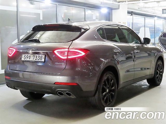 Maserati Levante 3.0 Diesel AWD Premium 2017 — фото 4
