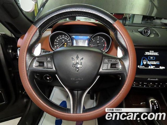 Maserati Levante 3.0 Diesel AWD Premium 2017 — фото 8
