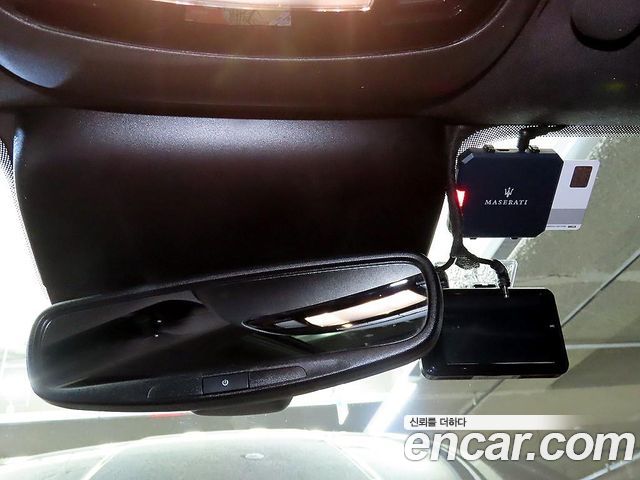 Maserati Levante 3.0 Diesel AWD Premium 2017 — фото 14