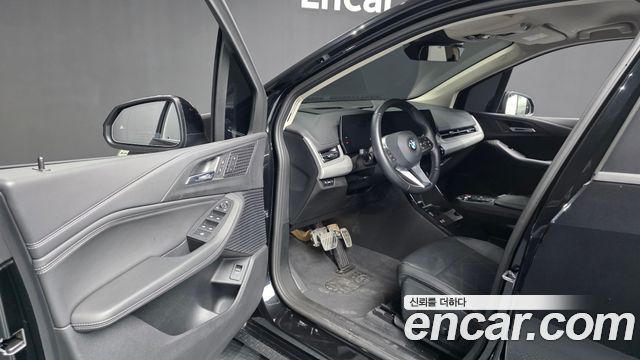BMW 2 Series Active Tourer (U06) 218d Advantage 2023 — фото 10