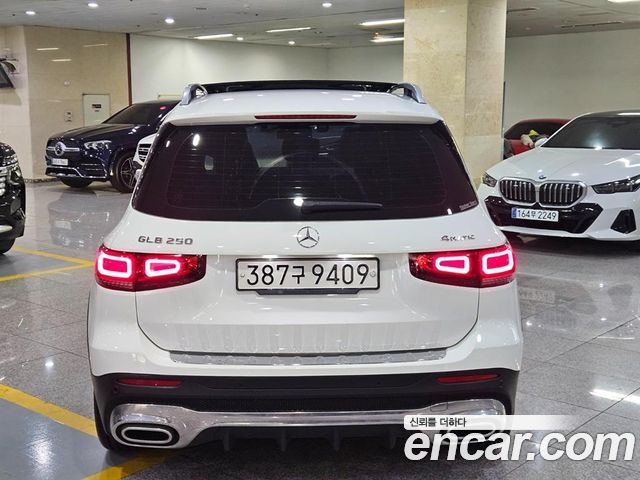 Mercedes-Benz GLB-Class (X247) GLB250 4MATIC 2020 — фото 3
