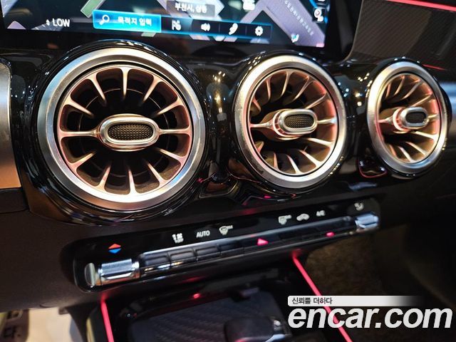 Mercedes-Benz GLB-Class (X247) GLB250 4MATIC 2020 — фото 20