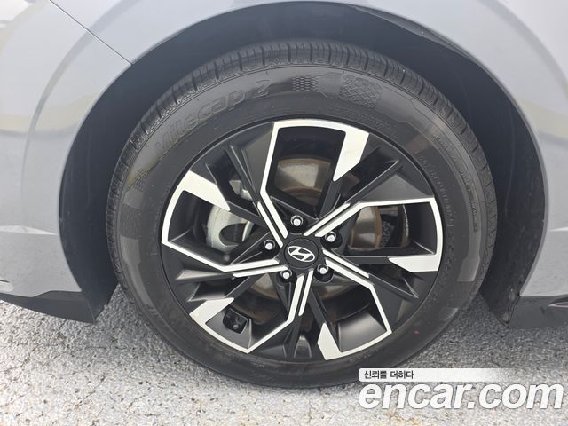 Hyundai Sonata The Edge (DN8) 1.6 Turbo Exclusive 2024 — фото 18