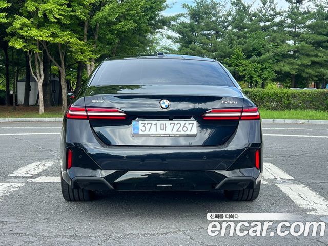 BMW 5 Series (G60) 530i xDrive M Sport 2025 — фото 6