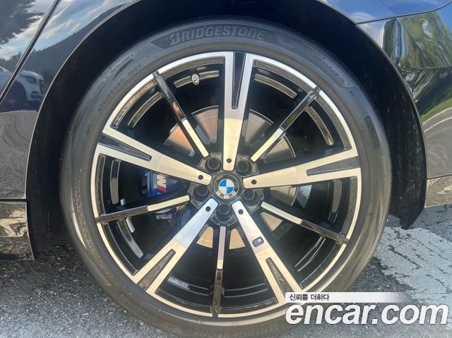 BMW 5 Series (G60) 530i xDrive M Sport 2025 — фото 22