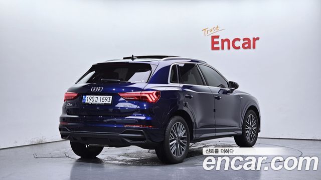 Audi Q3 (F3) 35 TDI Premium 2023 — фото 2