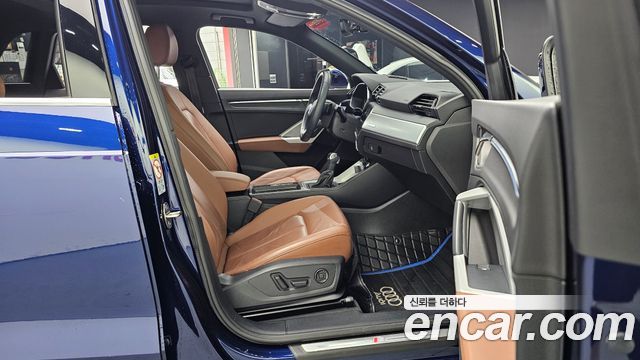 Audi Q3 (F3) 35 TDI Premium 2023 — фото 11
