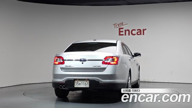 Ford Taurus 3.5 Limited 6th 2011 — фото 4