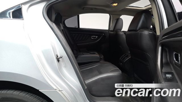Ford Taurus 3.5 Limited 6th 2011 — фото 11