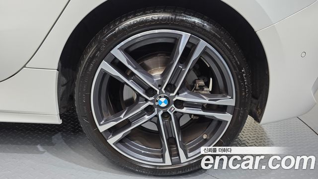 BMW 1 Series (F40) 120i M Sports 2023 — фото 21