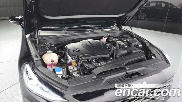 Kia K8 2.5 Gasoline 2WD Noblesse 2022 — фото 6