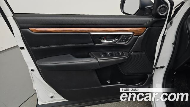 Honda CR-V (V) 2.0 Hybrid Touring 4WD 2021 — фото 24