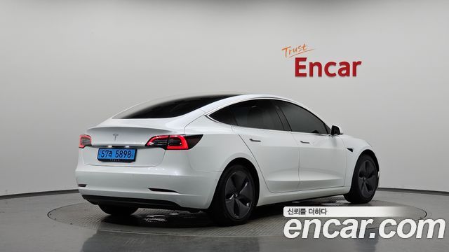 Tesla Model 3 Standard Range Plue RWD 2020 — фото 2