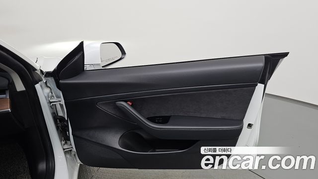 Tesla Model 3 Standard Range Plue RWD 2020 — фото 24